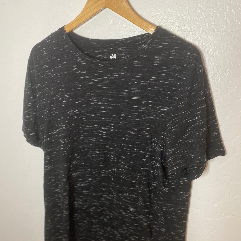 HM black galaxy t shirt